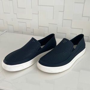 Mens Crocs Slipon Deck Shoes
Size